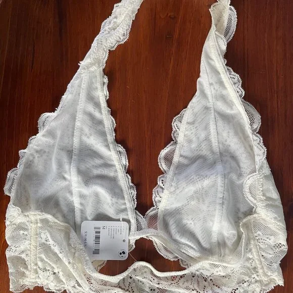 Free People Intimately Halter Lace Bralette Bundle of 2 Medium Black & White NWT - Picture 9 of 12